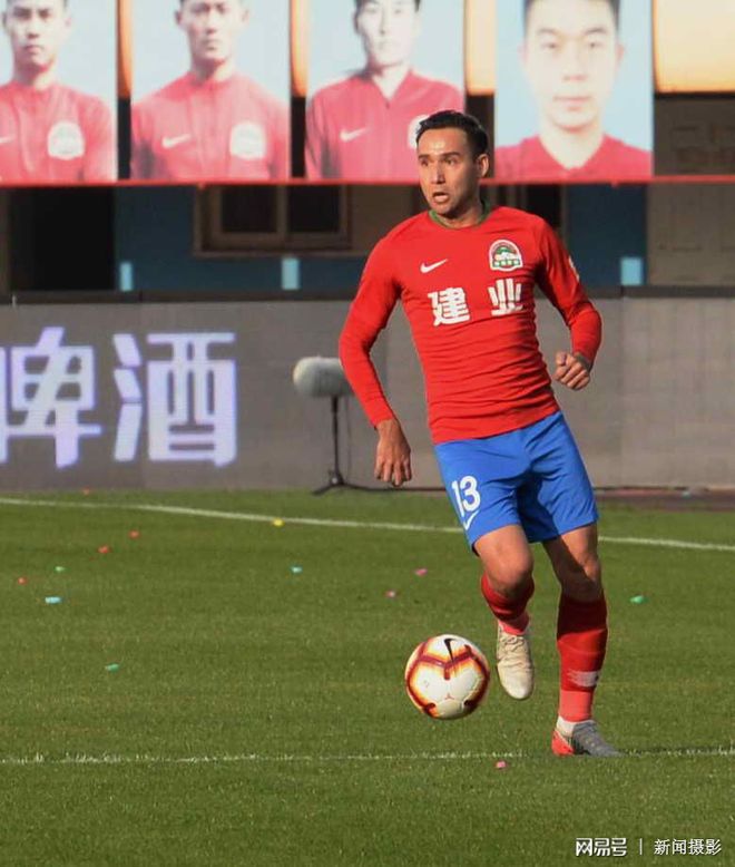 澳客vip注册-包含富力迎战建业，双方争分夺客胜的词条