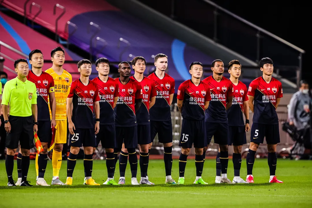 澳客注册-深圳佳兆业主场击败大连人，获得胜利的简单介绍