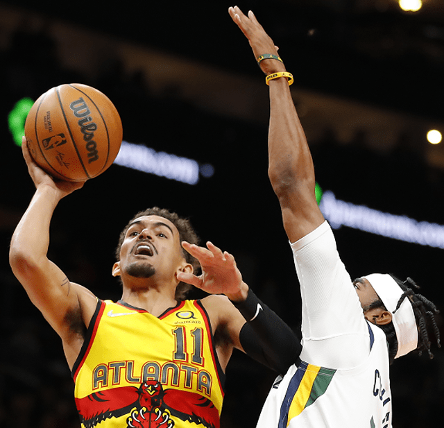 澳客中国官网-爵士横扫老鹰，取得七连胜！