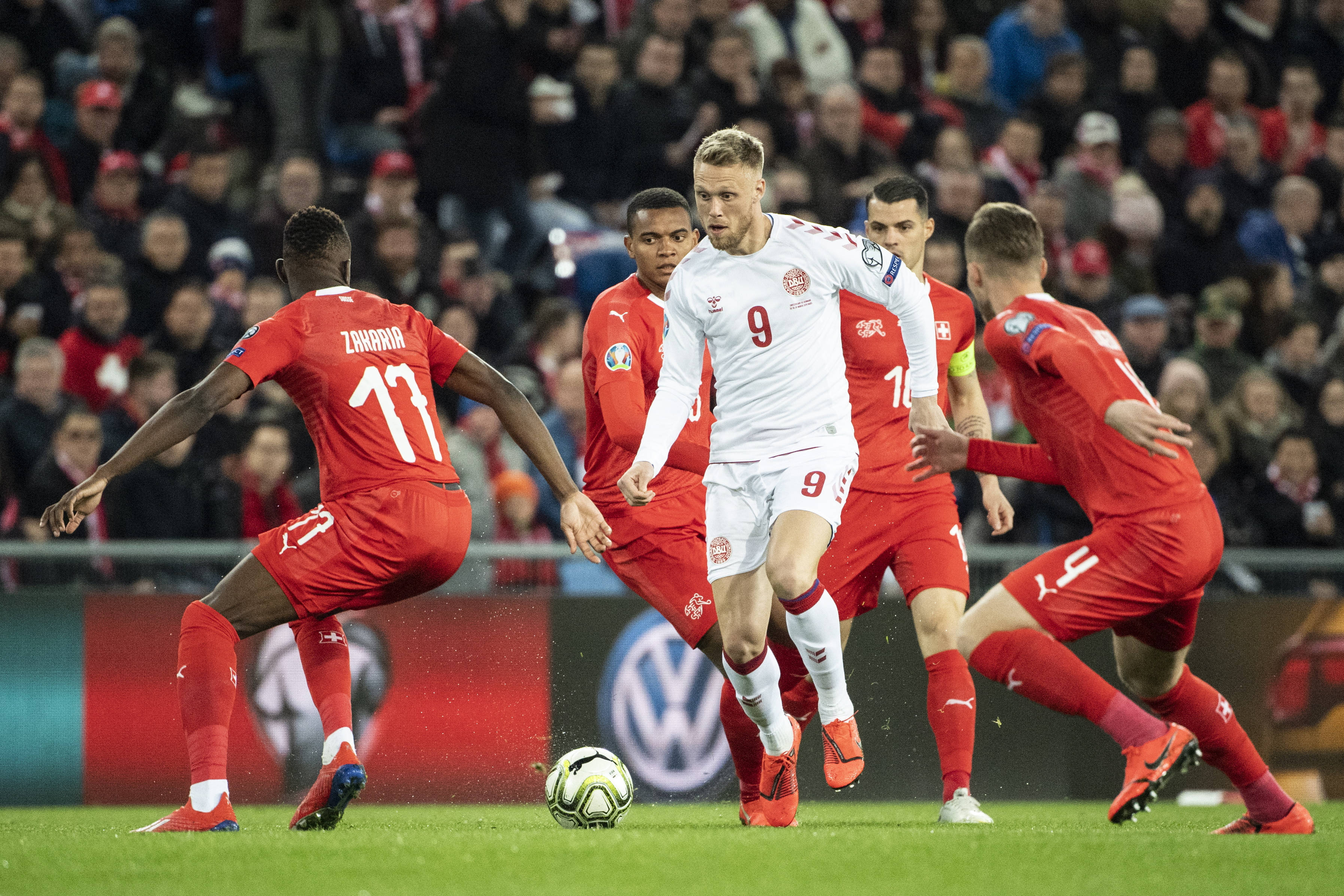 澳客地址-波兰队击败以色列，欧预赛小组赛全胜领跑