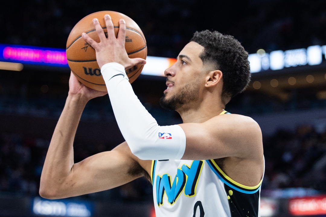 澳客app-包含步行者客场战胜骑士，特纳全能发挥的词条